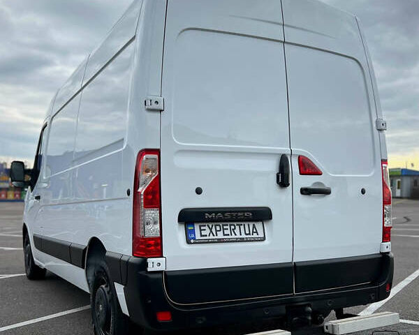 Білий Рено Мастєр, об'ємом двигуна 2.3 л та пробігом 107 тис. км за 23900 $, фото 4 на Automoto.ua