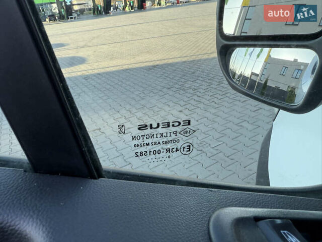 Білий Рено Мастєр, об'ємом двигуна 2.3 л та пробігом 187 тис. км за 21900 $, фото 27 на Automoto.ua