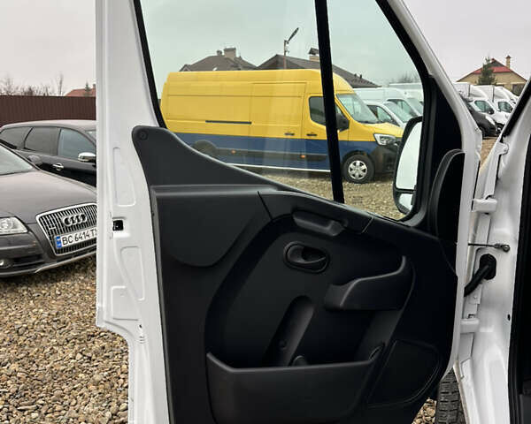 Білий Рено Мастєр, об'ємом двигуна 2.3 л та пробігом 216 тис. км за 25300 $, фото 11 на Automoto.ua