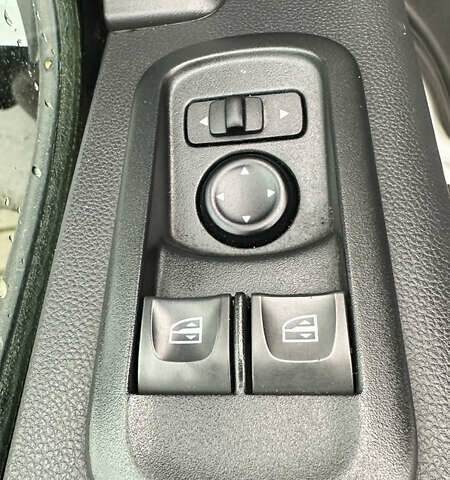 Білий Рено Мастєр, об'ємом двигуна 2.3 л та пробігом 253 тис. км за 17500 $, фото 13 на Automoto.ua