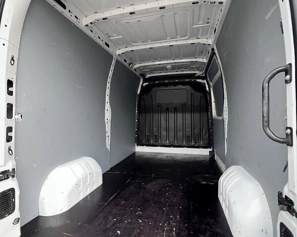 Білий Рено Мастєр, об'ємом двигуна 2.3 л та пробігом 107 тис. км за 23900 $, фото 44 на Automoto.ua