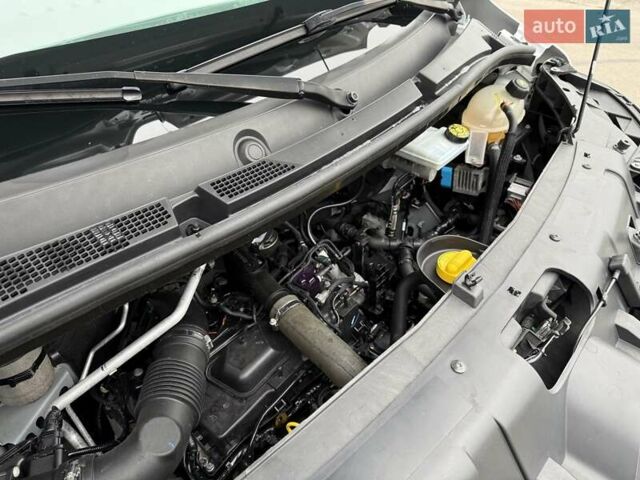 Белый Рено Мастер, объемом двигателя 2.3 л и пробегом 224 тыс. км за 18350 $, фото 33 на Automoto.ua