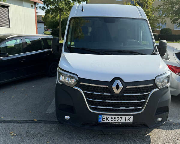 Белый Рено Мастер, объемом двигателя 2.3 л и пробегом 254 тыс. км за 21500 $, фото 1 на Automoto.ua