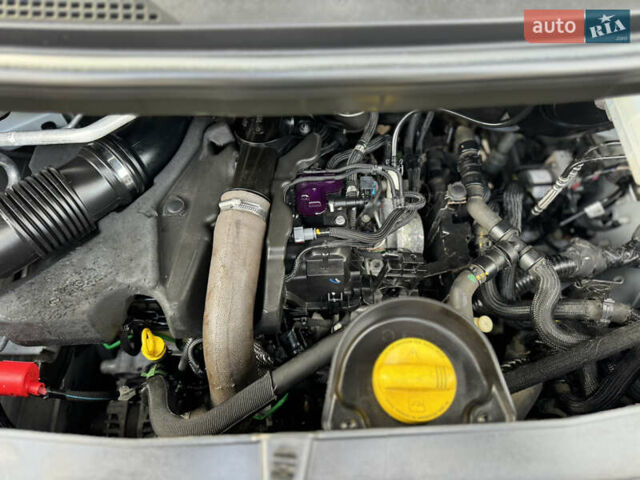 Белый Рено Мастер, объемом двигателя 2.3 л и пробегом 209 тыс. км за 21000 $, фото 92 на Automoto.ua