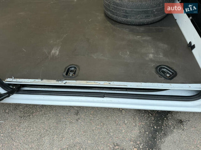 Белый Рено Мастер, объемом двигателя 2.3 л и пробегом 174 тыс. км за 21500 $, фото 45 на Automoto.ua