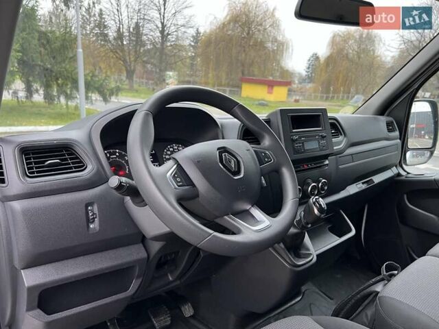 Белый Рено Мастер, объемом двигателя 2.3 л и пробегом 235 тыс. км за 18799 $, фото 32 на Automoto.ua