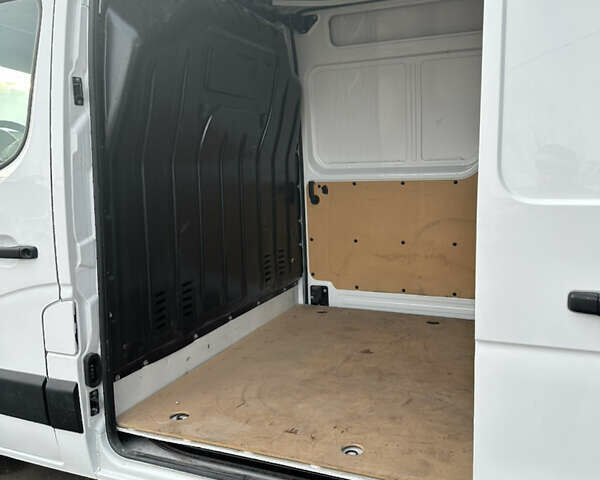 Белый Рено Мастер, объемом двигателя 0 л и пробегом 40 тыс. км за 20300 $, фото 17 на Automoto.ua