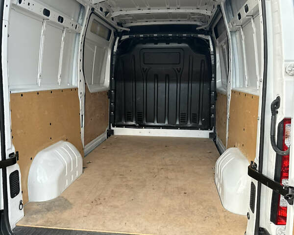 Белый Рено Мастер, объемом двигателя 0 л и пробегом 40 тыс. км за 20300 $, фото 39 на Automoto.ua