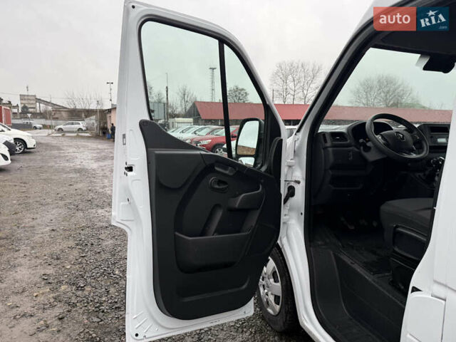 Белый Рено Мастер, объемом двигателя 0 л и пробегом 193 тыс. км за 23900 $, фото 25 на Automoto.ua