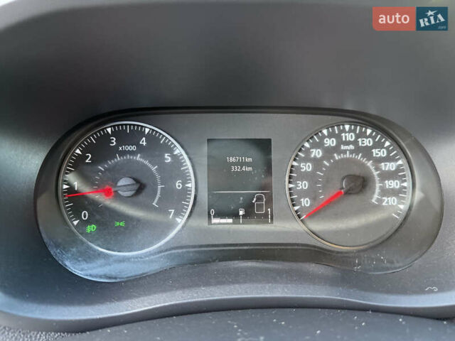 Білий Рено Мастєр, об'ємом двигуна 2.3 л та пробігом 187 тис. км за 21900 $, фото 38 на Automoto.ua