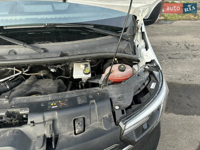 Белый Рено Мастер, объемом двигателя 0 л и пробегом 40 тыс. км за 20300 $, фото 20 на Automoto.ua