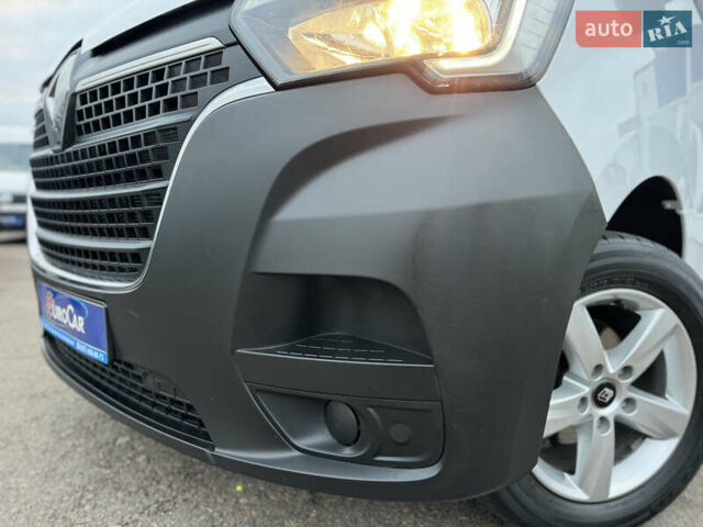 Белый Рено Мастер, объемом двигателя 2.3 л и пробегом 174 тыс. км за 21500 $, фото 13 на Automoto.ua