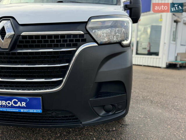 Белый Рено Мастер, объемом двигателя 2.3 л и пробегом 209 тыс. км за 21000 $, фото 13 на Automoto.ua