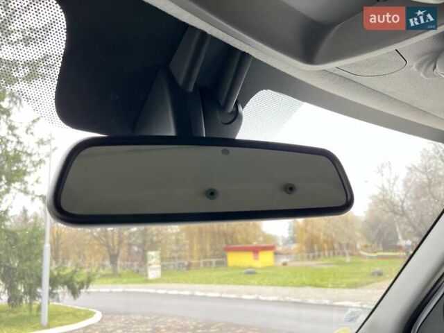 Белый Рено Мастер, объемом двигателя 2.3 л и пробегом 235 тыс. км за 18799 $, фото 37 на Automoto.ua