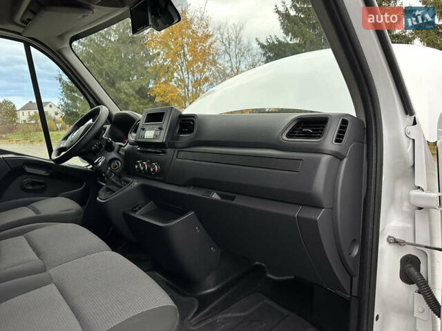 Білий Рено Мастєр, об'ємом двигуна 2.3 л та пробігом 190 тис. км за 19200 $, фото 20 на Automoto.ua