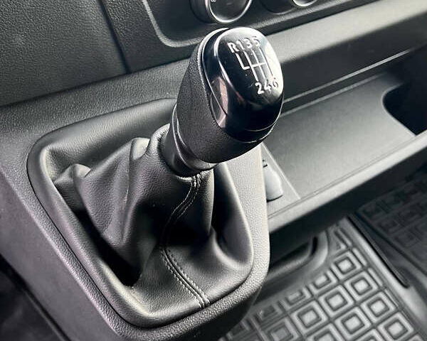 Білий Рено Мастєр, об'ємом двигуна 2.3 л та пробігом 107 тис. км за 23900 $, фото 31 на Automoto.ua