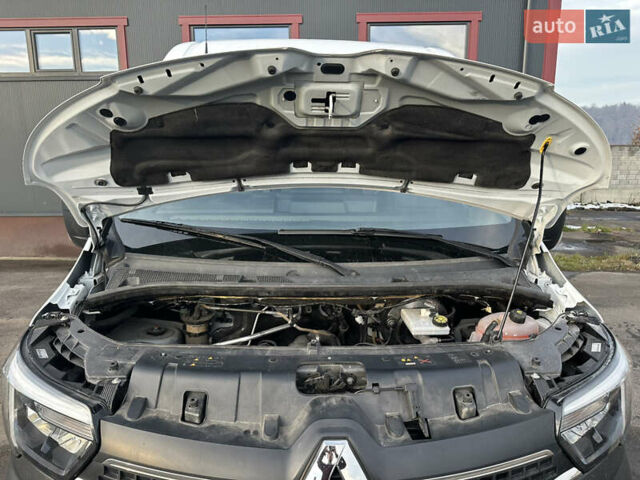 Белый Рено Мастер, объемом двигателя 0 л и пробегом 40 тыс. км за 20300 $, фото 23 на Automoto.ua