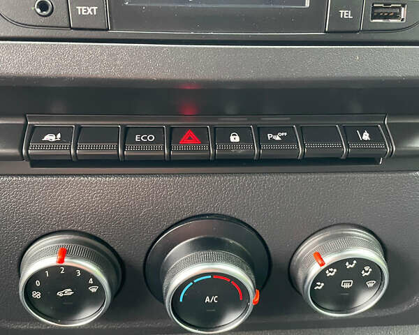 Білий Рено Мастєр, об'ємом двигуна 0 л та пробігом 206 тис. км за 19700 $, фото 51 на Automoto.ua