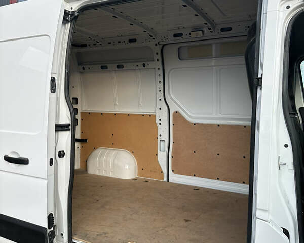 Белый Рено Мастер, объемом двигателя 0 л и пробегом 40 тыс. км за 20300 $, фото 28 на Automoto.ua