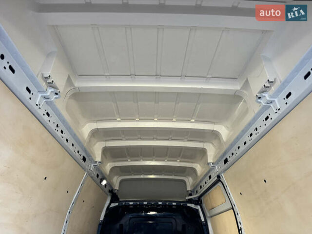 Белый Рено Мастер, объемом двигателя 2.3 л и пробегом 174 тыс. км за 21500 $, фото 37 на Automoto.ua