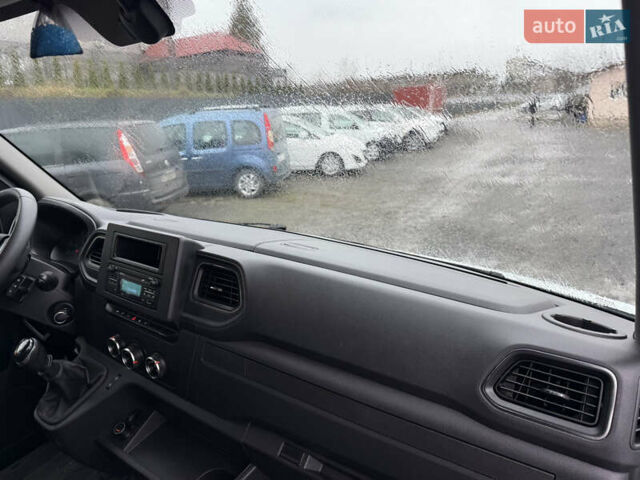 Белый Рено Мастер, объемом двигателя 0 л и пробегом 193 тыс. км за 23900 $, фото 33 на Automoto.ua