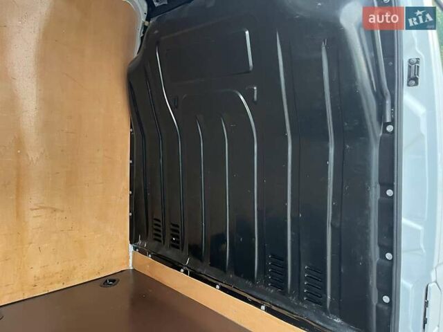 Рено Мастер 2020 в Дубно на Automoto.ua Белый Рено Мастер, объемом двигателя 2.3 л и пробегом 201 тыс. км за 18600 $, фото 39 на Automoto.ua