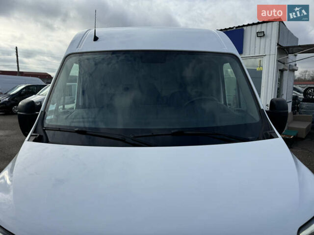 Белый Рено Мастер, объемом двигателя 2.3 л и пробегом 209 тыс. км за 21000 $, фото 20 на Automoto.ua