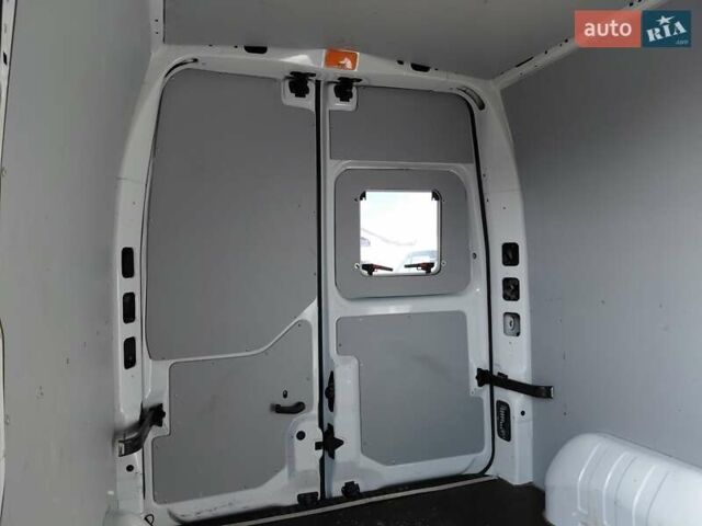 Белый Рено Мастер, объемом двигателя 2.3 л и пробегом 280 тыс. км за 17900 $, фото 17 на Automoto.ua