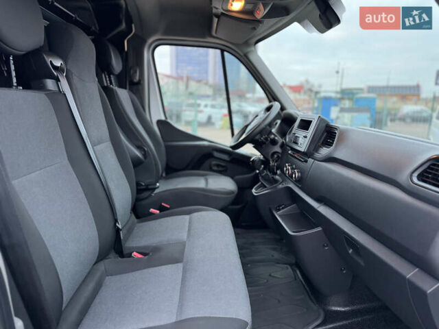 Белый Рено Мастер, объемом двигателя 2.3 л и пробегом 174 тыс. км за 21500 $, фото 50 на Automoto.ua