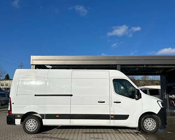 Белый Рено Мастер, объемом двигателя 2.3 л и пробегом 220 тыс. км за 18999 $, фото 2 на Automoto.ua