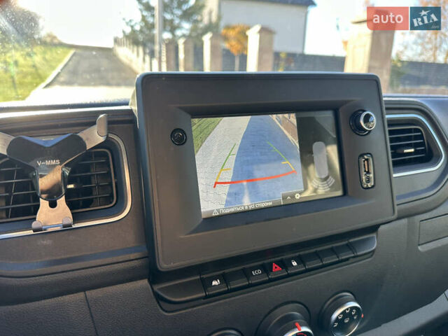 Белый Рено Мастер, объемом двигателя 2.5 л и пробегом 155 тыс. км за 20000 $, фото 16 на Automoto.ua