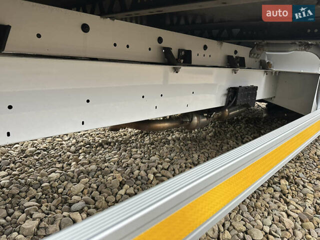 Білий Рено Мастєр, об'ємом двигуна 2.3 л та пробігом 216 тис. км за 25300 $, фото 7 на Automoto.ua