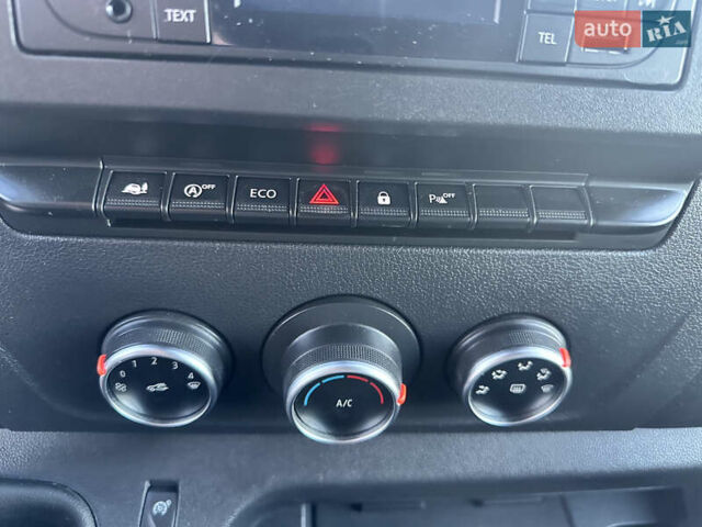 Білий Рено Мастєр, об'ємом двигуна 2.3 л та пробігом 201 тис. км за 18700 $, фото 49 на Automoto.ua