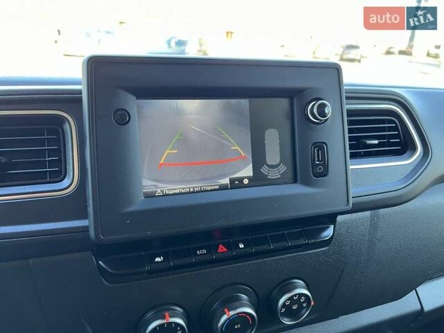 Білий Рено Мастєр, об'ємом двигуна 2.3 л та пробігом 198 тис. км за 18699 $, фото 30 на Automoto.ua