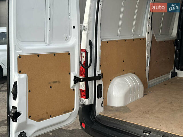 Белый Рено Мастер, объемом двигателя 0 л и пробегом 40 тыс. км за 20300 $, фото 38 на Automoto.ua