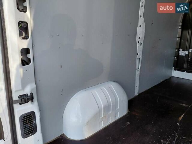 Белый Рено Мастер, объемом двигателя 2.3 л и пробегом 280 тыс. км за 17900 $, фото 28 на Automoto.ua