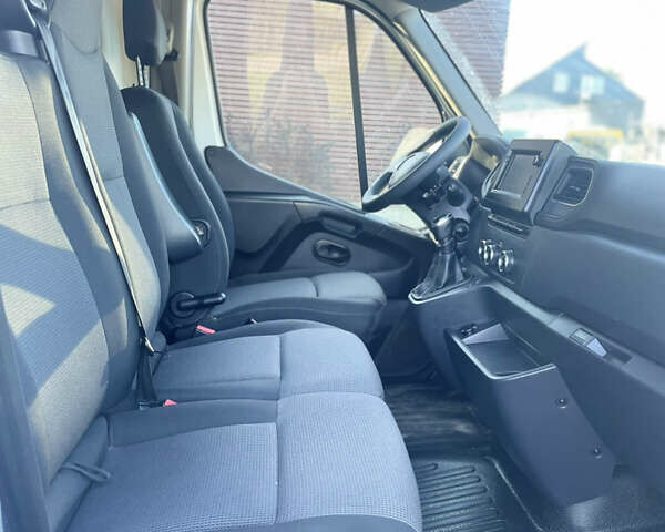 Белый Рено Мастер, объемом двигателя 2.3 л и пробегом 135 тыс. км за 20600 $, фото 20 на Automoto.ua