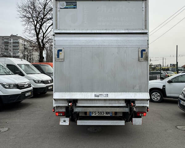 Белый Рено Мастер, объемом двигателя 2.3 л и пробегом 252 тыс. км за 24700 $, фото 6 на Automoto.ua