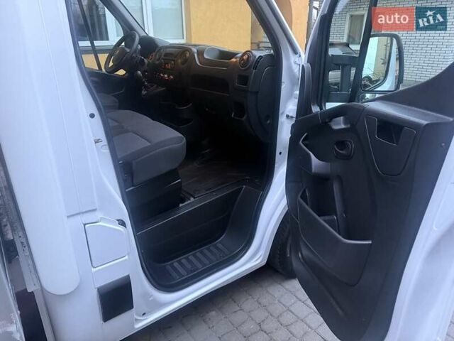 Білий Рено Мастєр, об'ємом двигуна 2.3 л та пробігом 267 тис. км за 16700 $, фото 68 на Automoto.ua