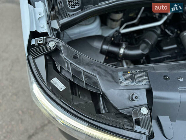 Белый Рено Мастер, объемом двигателя 2.3 л и пробегом 174 тыс. км за 21500 $, фото 84 на Automoto.ua