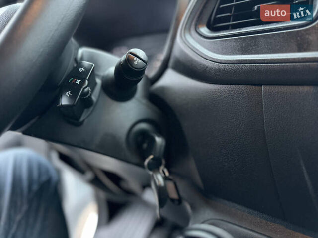 Белый Рено Мастер, объемом двигателя 2.3 л и пробегом 174 тыс. км за 21500 $, фото 81 на Automoto.ua