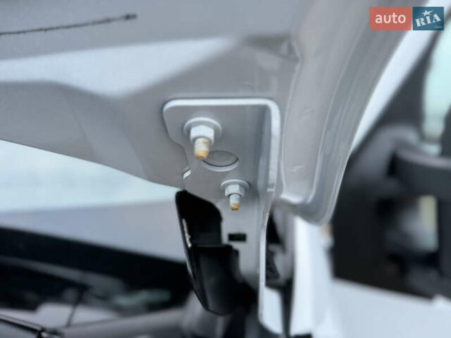 Белый Рено Мастер, объемом двигателя 2.3 л и пробегом 174 тыс. км за 21500 $, фото 95 на Automoto.ua