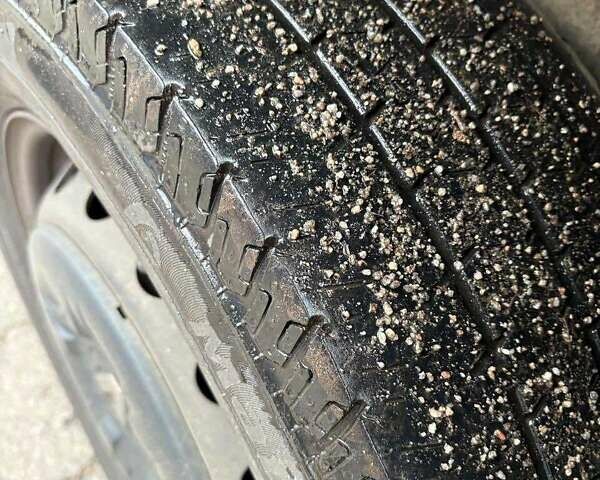 Білий Рено Мастєр, об'ємом двигуна 2.3 л та пробігом 278 тис. км за 17399 $, фото 3 на Automoto.ua