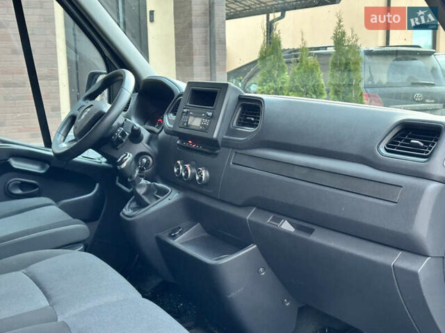 Білий Рено Мастєр, об'ємом двигуна 2.3 л та пробігом 93 тис. км за 22999 $, фото 8 на Automoto.ua