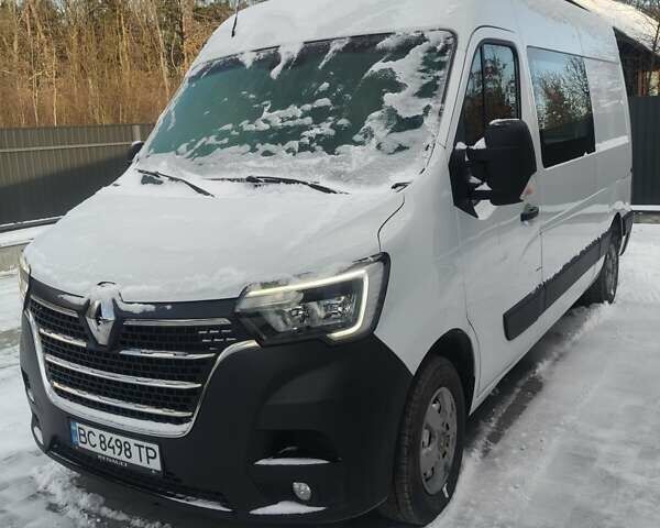 Белый Рено Мастер, объемом двигателя 2.3 л и пробегом 307 тыс. км за 20350 $, фото 3 на Automoto.ua
