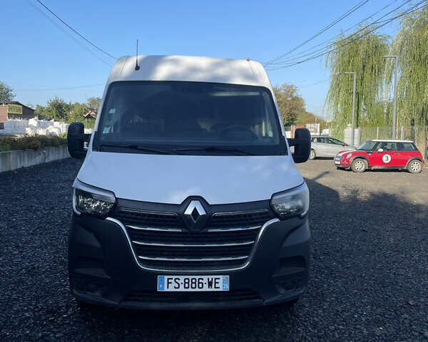 Белый Рено Мастер, объемом двигателя 2.3 л и пробегом 135 тыс. км за 20600 $, фото 1 на Automoto.ua