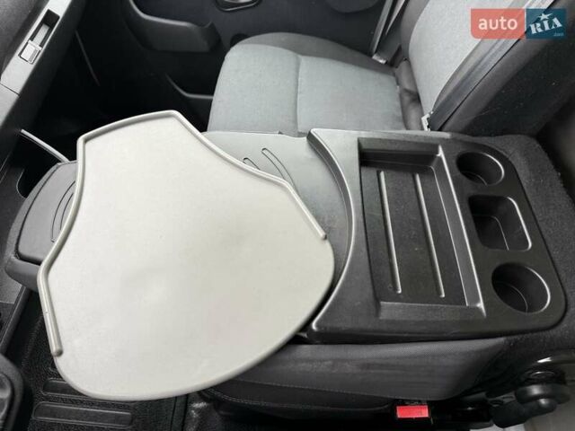 Белый Рено Мастер, объемом двигателя 2.3 л и пробегом 280 тыс. км за 28499 $, фото 42 на Automoto.ua