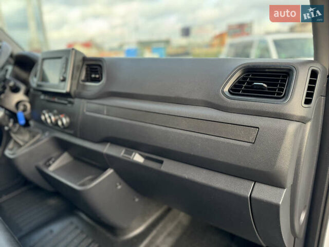 Белый Рено Мастер, объемом двигателя 2.3 л и пробегом 209 тыс. км за 21000 $, фото 70 на Automoto.ua