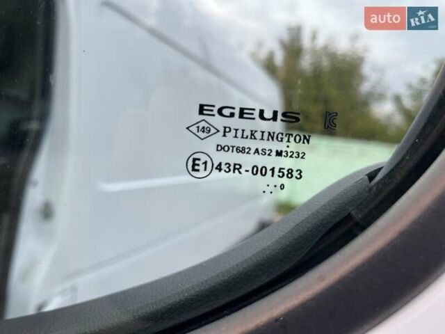 Рено Мастер 2020 в Дубно на Automoto.ua Белый Рено Мастер, объемом двигателя 2.3 л и пробегом 201 тыс. км за 18600 $, фото 64 на Automoto.ua