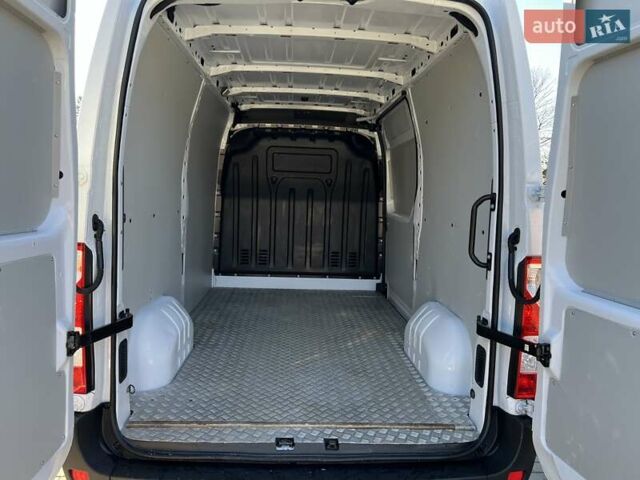 Білий Рено Мастєр, об'ємом двигуна 2.3 л та пробігом 198 тис. км за 18699 $, фото 13 на Automoto.ua